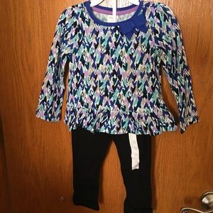 Gymboree girl 2 piece set size 2T.